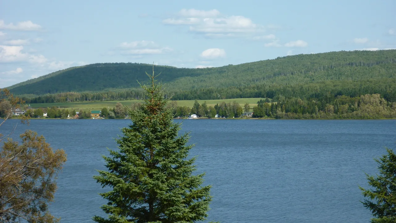 Saint-Zénon-du-Lac-Humqui