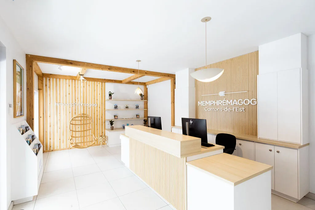 Lieu d'accueil et de renseignements touristiques de Memphrémagog — photo 1
